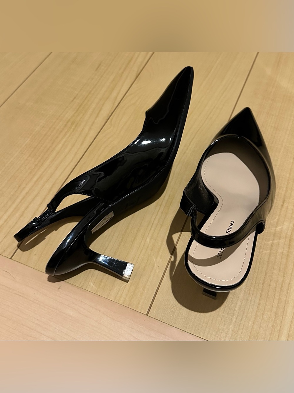 Classic Pointed-Toe Black Patent Slingback Pumps - Picture 2 of 3